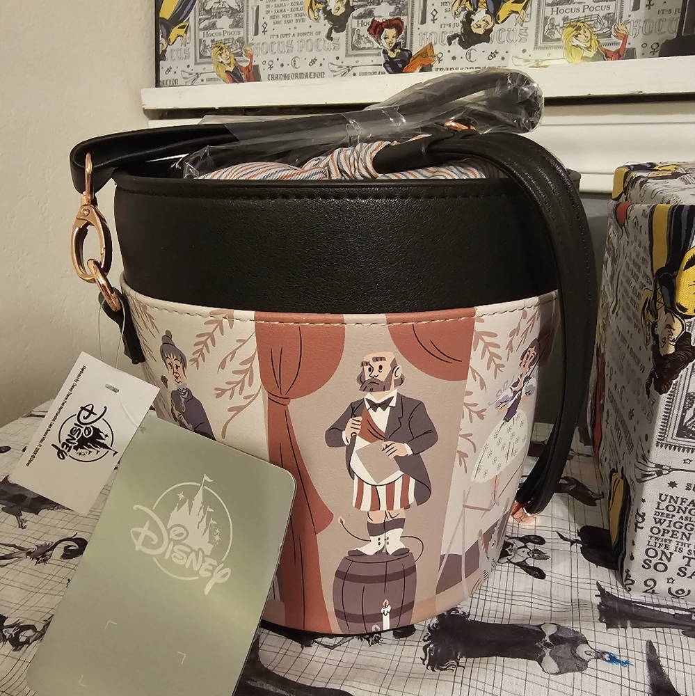 Disney Parks Haunted Mansion Stretching Portraits Handbag Bucket Bag